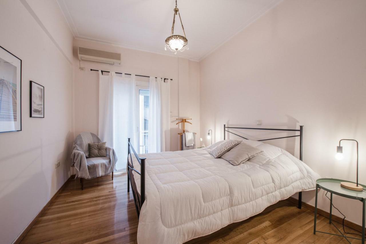 Retro Apartment At Trendy Exarcheia Athens Ngoại thất bức ảnh
