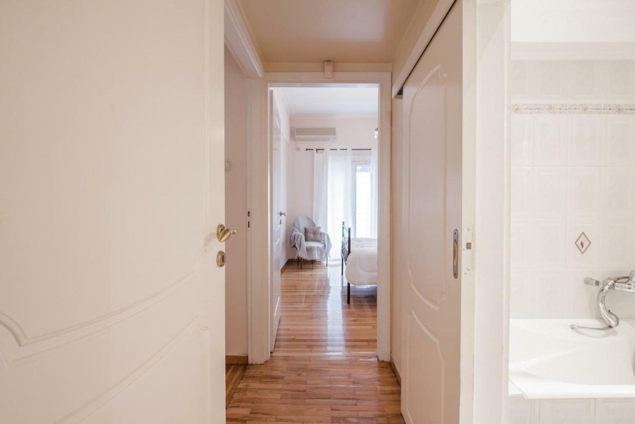 Retro Apartment At Trendy Exarcheia Athens Ngoại thất bức ảnh